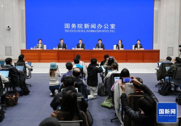 正规网上配资平台 国办发文推动万亿冰雪经济发展，东北西北多省份迎来政策红利